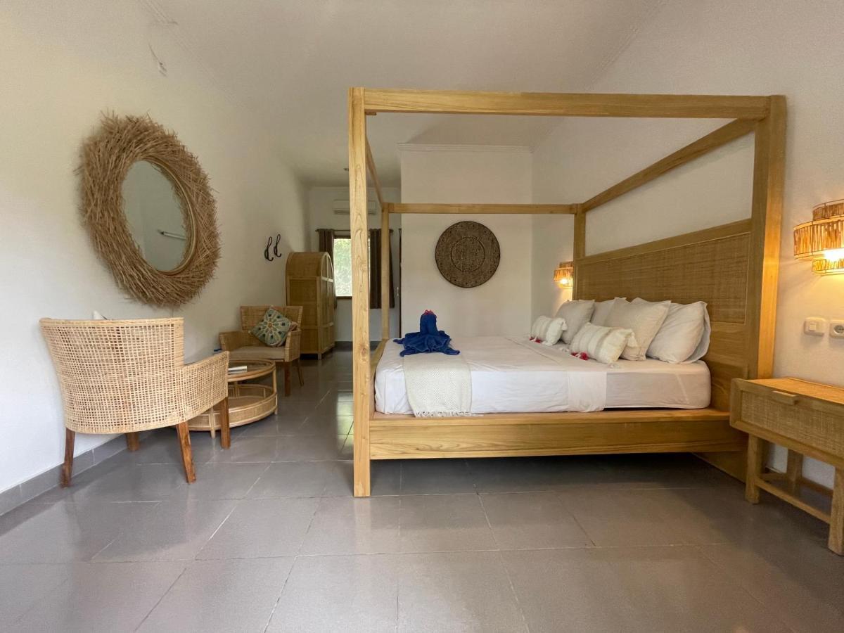 Blue Emocean Dive Resort Moyo Island Екстер'єр фото