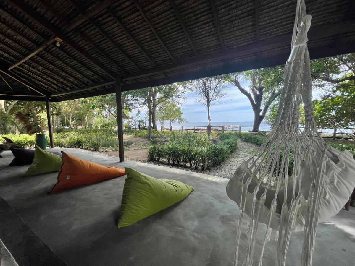 Blue Emocean Dive Resort Moyo Island Екстер'єр фото